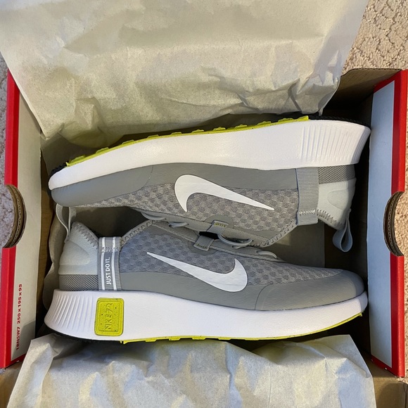 Nike Reposto little kids 2Y in light smoke grey + white check - new with box - Picture 2 of 9